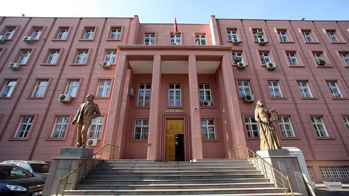 Eski yüksek yargıçların yargılandığı FETÖ davasında ilk karar