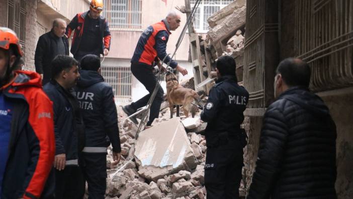 Diyarbakır’da 5 katlı ağır hasarlı bina çöktü arama kurtarma çalışması başlatıldı