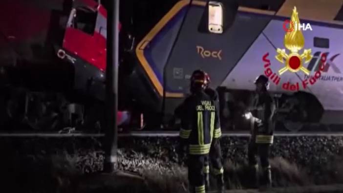 İtalya'da iki tren kafa kafaya çarpıştı