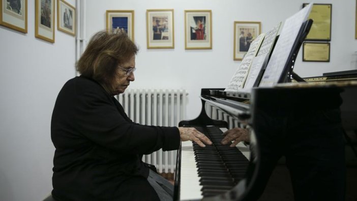 Piyanoya adanan ömür: Ayşegül Sarıca