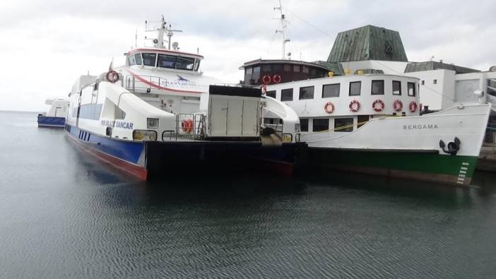 İzmir'de tüm deniz seferleri iptal edildi