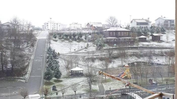 Samsun'a mevsimin ilk karı yağdı