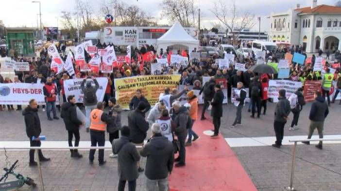 Kadrosuz işçiler Kadıköy'de eylem yaptı