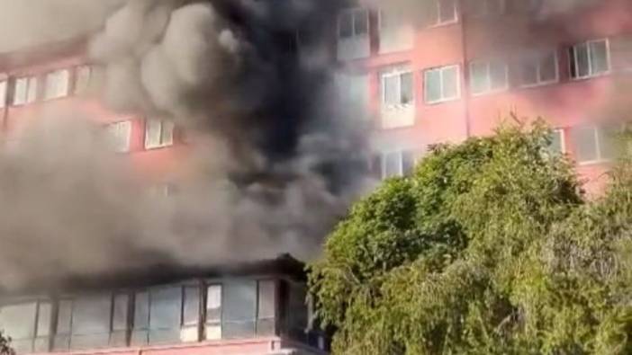 Adana’da eski devlet hastanesinde yangın çıktı