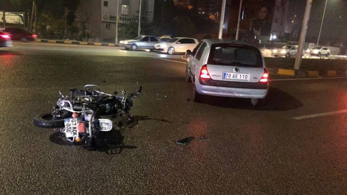 Karabük'te otomobil ile motosiklet çarpıştı '1 yaralı'