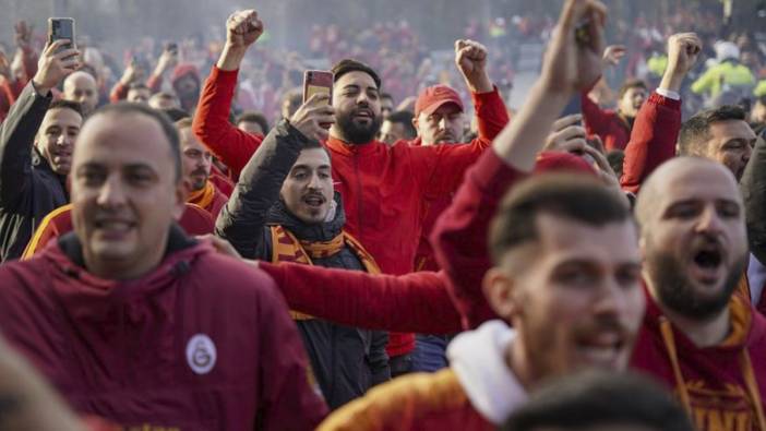 Galatasaray taraftarı  Ülker Stadyumu’na giriş yaptı