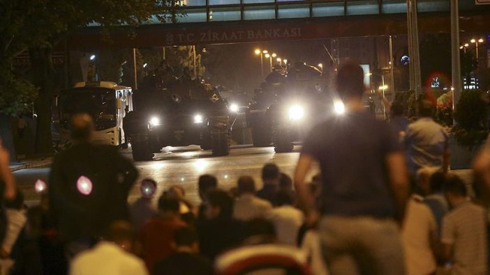 Halka karşı erleri kullanmışlar