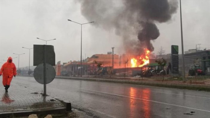 Şanlıurfa'da akaryakıt istasyonunda patlama