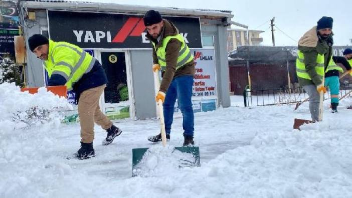 Ardahan'da kar nedeniyle 57 köy yolu ulaşıma kapandı
