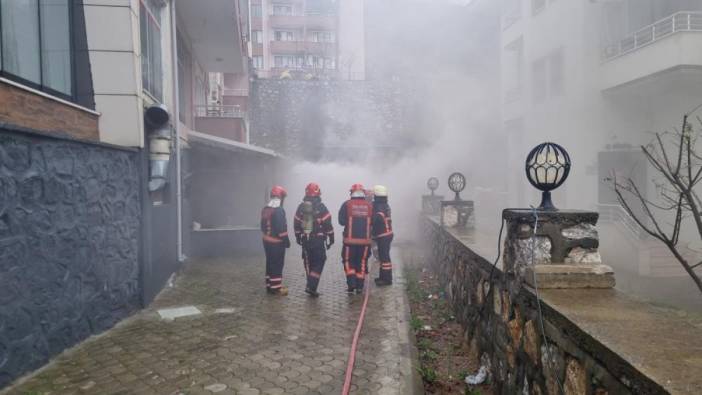 Sakarya'da yangın 'Yoğun dumanlar gökyüzünü kapladı'