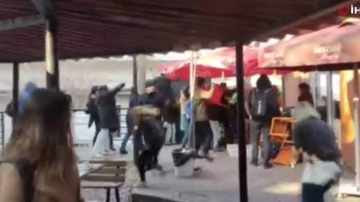 Ankara'da öğrencilerin kavgasında sandalyeler havada uçuştu