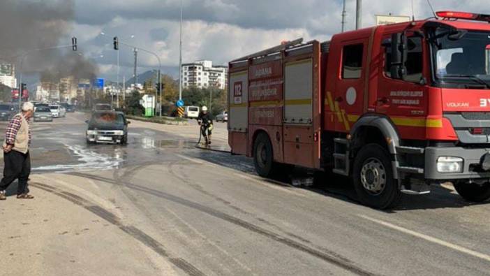 Adana'da otomobil alevlere teslim oldu