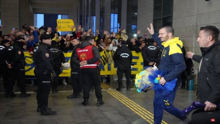 Fenerbahçe takımını havalimanında taraftar karşıladı