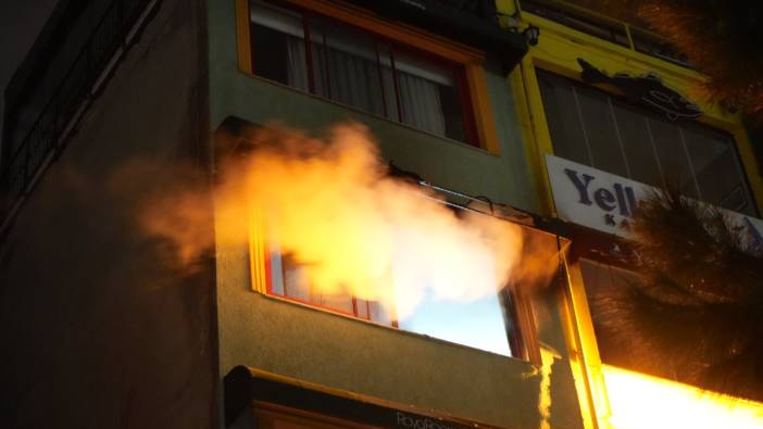Beyoğlu’nda apart otelde yangın