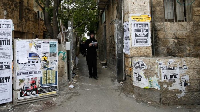 Batı Kudüs'te haremlik selamlık sokak uygulaması