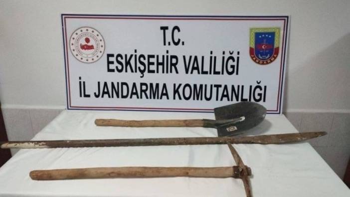 Eskişehir'de Kaçak Kazı Yapan Şüpheliler Suçüstü Yakalandı