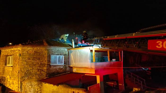 Edirne’de bir evde başlayan yangın felakete dönüşmeden atlatıldı