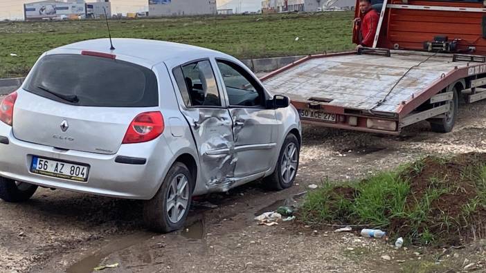 Diyarbakır’da Meydana Gelen Trafik Kazasında 2 Kişi Yaralandı