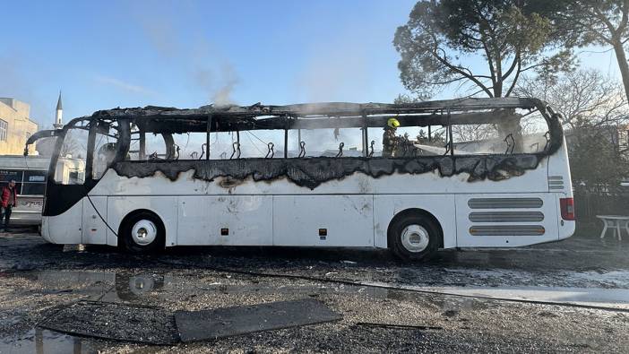 Bursa'da yanan otobüs küle döndü