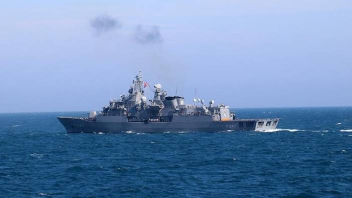 Türk savaş gemileri Kuzey Ege'de hava savunma atışı yaptı