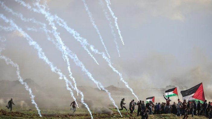 İsrail askerleri Gazze sınırında 21 Filistinliyi yaraladı