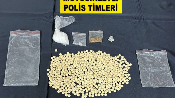 Otomobilden uyuşturucu çıktı