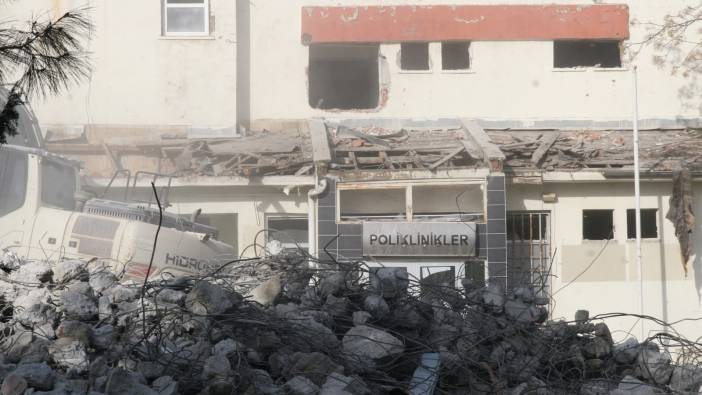 Diyarbakır’da eski hastane yıkılıyor