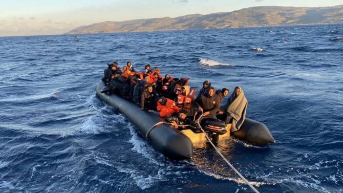 Balıkesir'de 30 kaçak göçmen yakalandı