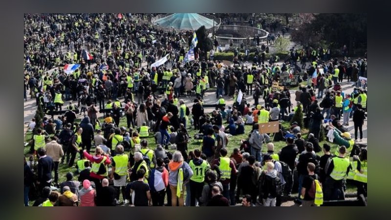 Sarı yeleklilere Toulouse'da gösteri yasağı