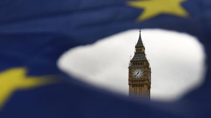 Brexit anlaşmasına üçüncü kez ret