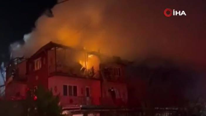 Burdur'da 3 katlı bina alev alev yandı