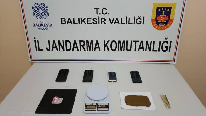 İzmir'den Balıkesir'e getirilen uyuşturucu jandarmaya takıldı