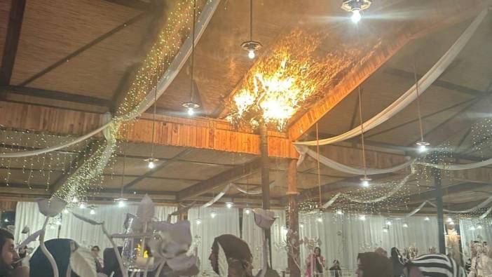 Mersin'de düğün sırasında salonun tavanı alev aldı