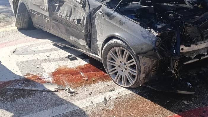 Elazığ’da araç kaldırıma çarptı '1 yaralı'