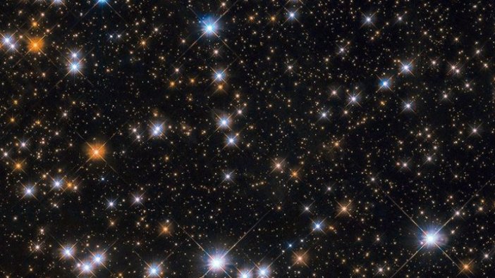 Hubble Teleskobu'ndan müthiş görüntü