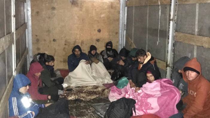 Amasya’da 13 kaçak göçmen yakayı ele verdi