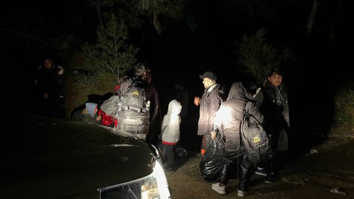 Ayvalık’ta 15 kaçak göçmen yakalandı