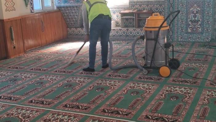 Ramazan öncesi camiler temizlendi