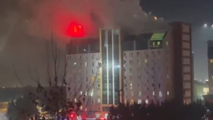 Esenyurt’ta 11 katlı rezidansta korkutan yangın
