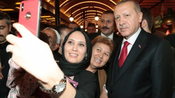 Erdoğan'dan kafe ziyareti