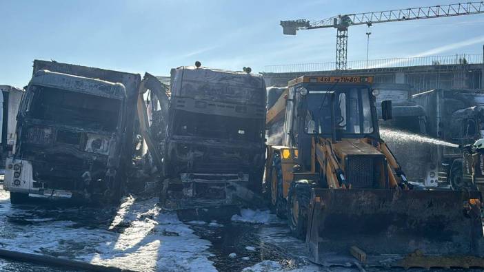 İstanbul'da garajda yangın 'Araçlar küle döndü'