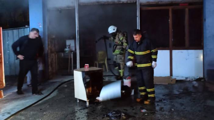 Adana'da iş yerinde yangın