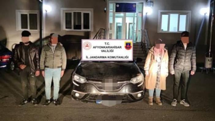 İzmir’e gitmek üzere 3 kaçak göçmen yakalandı