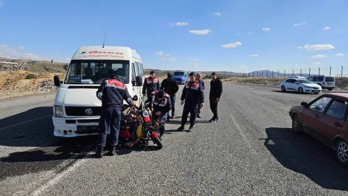 Nevşehir’de minibüs ve motosiklet çarpıştı 1 Kişi hayatını kaybetti