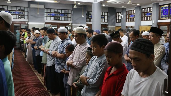 İlk teravih Endonezya'da kılındı