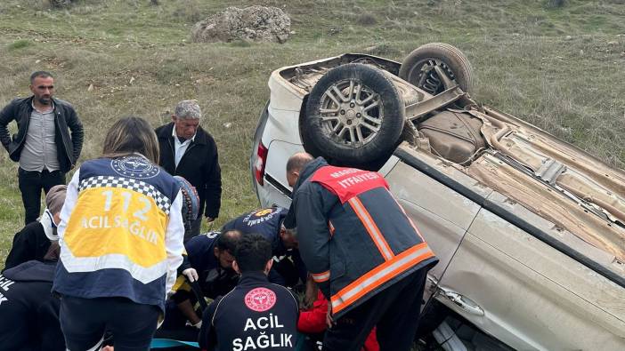 Mardin’de hafif ticari araç ters döndü '4 yaralı
