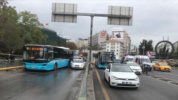 Başkentte halk otobüsü kaza yaptı: 10 yaralı