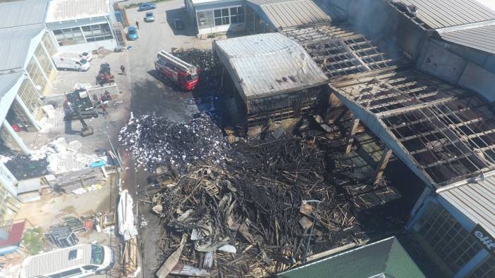 Sinop'taki sanayi sitesinde başlayan yangının tahribatı günüdüz geözlyle görüntülendi