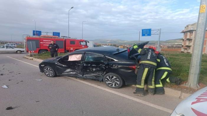 Denizli'de meydana gelen trafik kazasında 3 kişi yaralandı