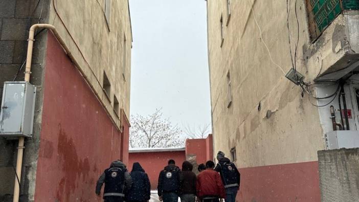 Kars’ta 8 kaçak göçmen yakalandı